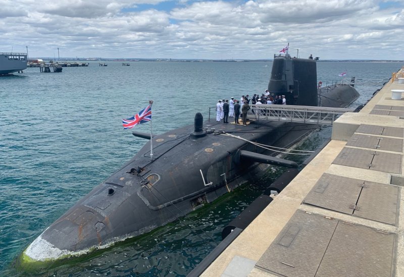 Подлодка HMS astute