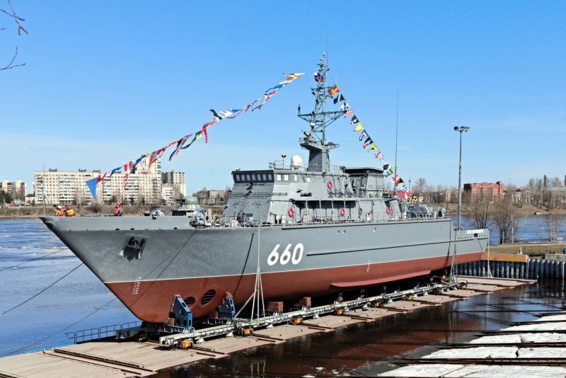 Средне-Невский судостроительный завод тральщик