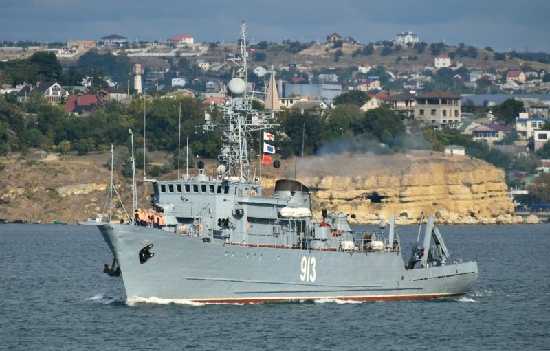 Морской тральщик проекта 266м