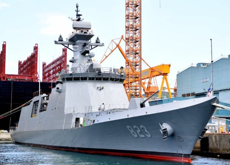 Фрегат Daegu FFG-818