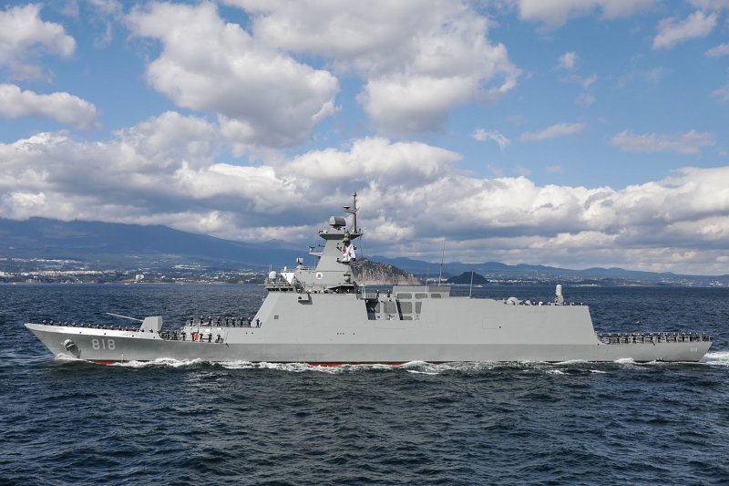 Фрегат Daegu FFG-818