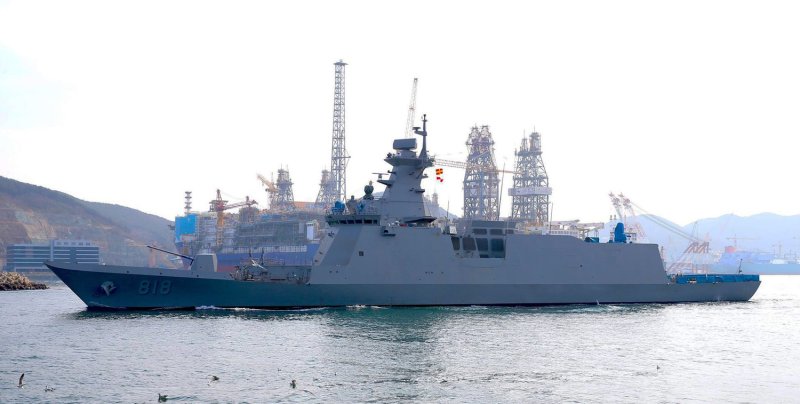Фрегат Daegu FFG-818