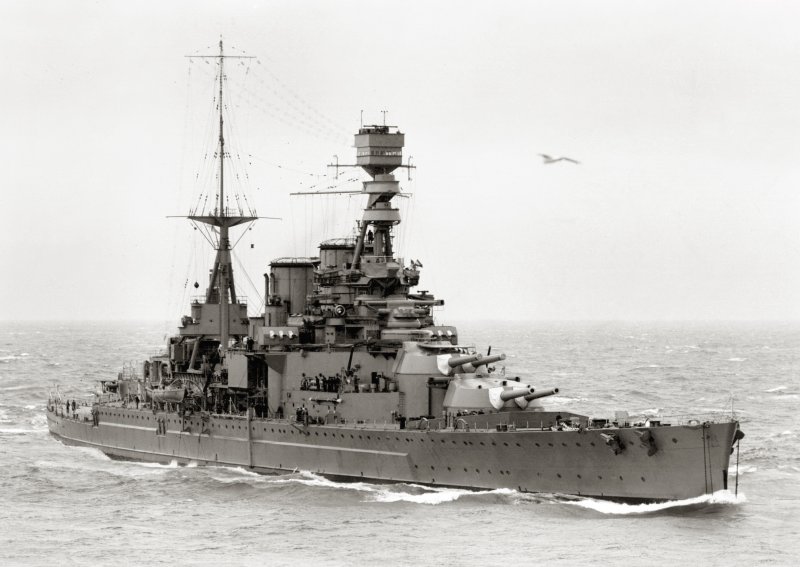 Корабль HMS Repulse