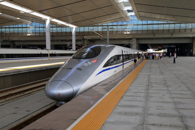 Высокоскоростной поезд crh380a