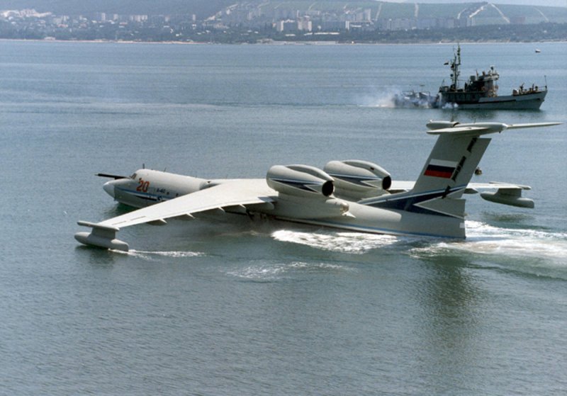 Самолет-амфибия а-42пэ