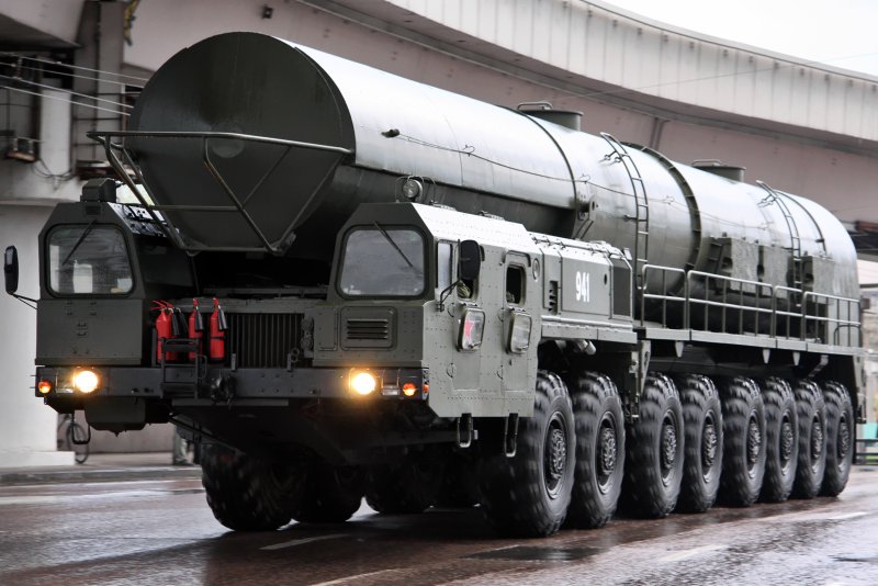МАЗ 7917 Тополь