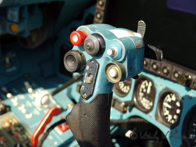Су-27 рукоятка управления
