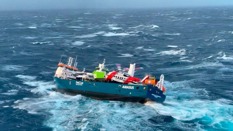 Траулер норвежское море