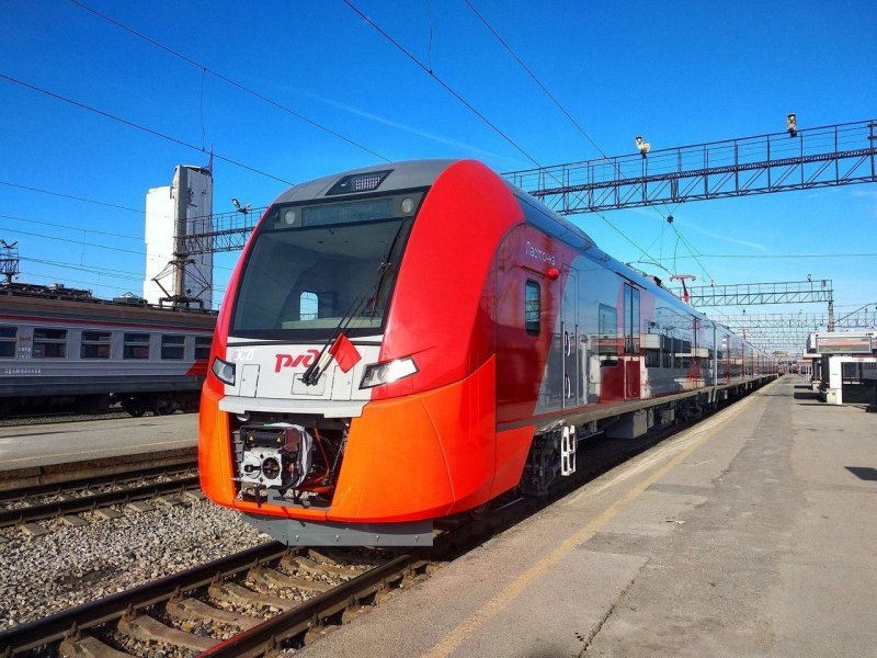 Скоростной поезд Ласточка