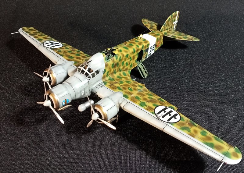 1290 Italeri 1/72 самолет SM-79 Sparviero