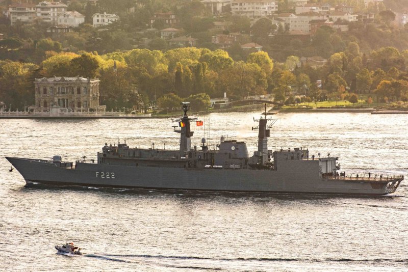 Фрегата TCG Istanbul (f-515)