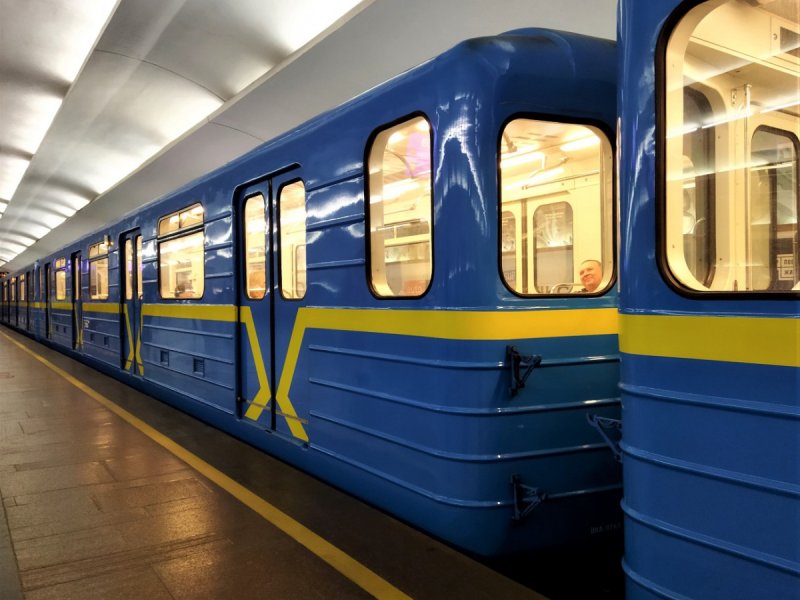 Вагон метро