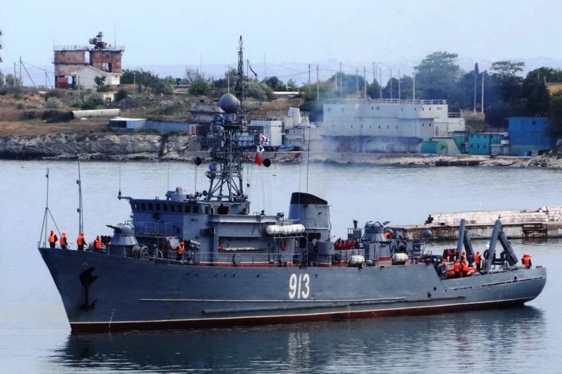 Морской тральщик проекта 266м