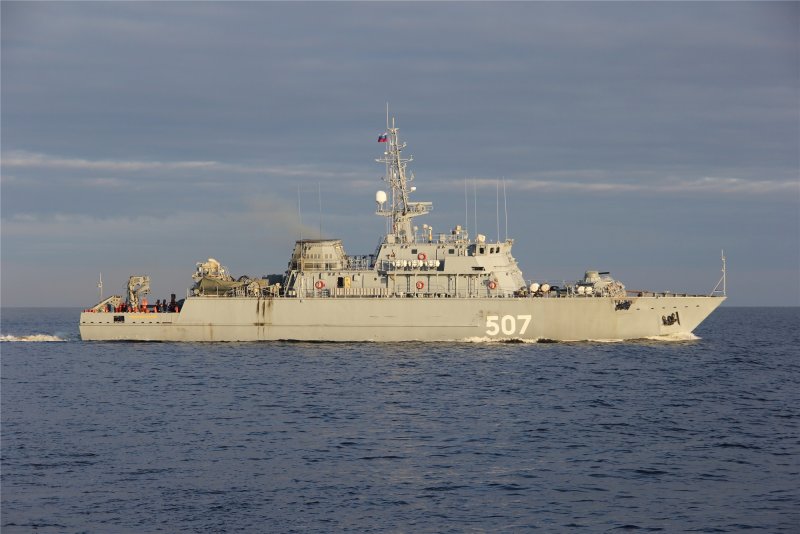 Тральщик 12700 александрит