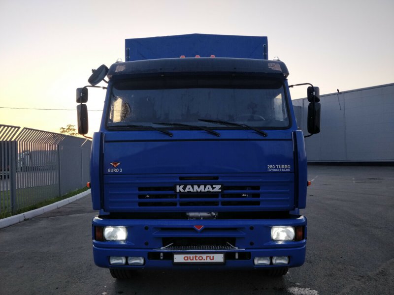 КАМАЗ 65117-62 спереди