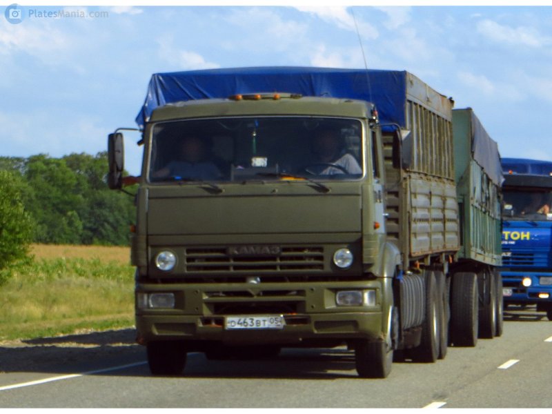 Зерновоз хаки КАМАЗ 65117