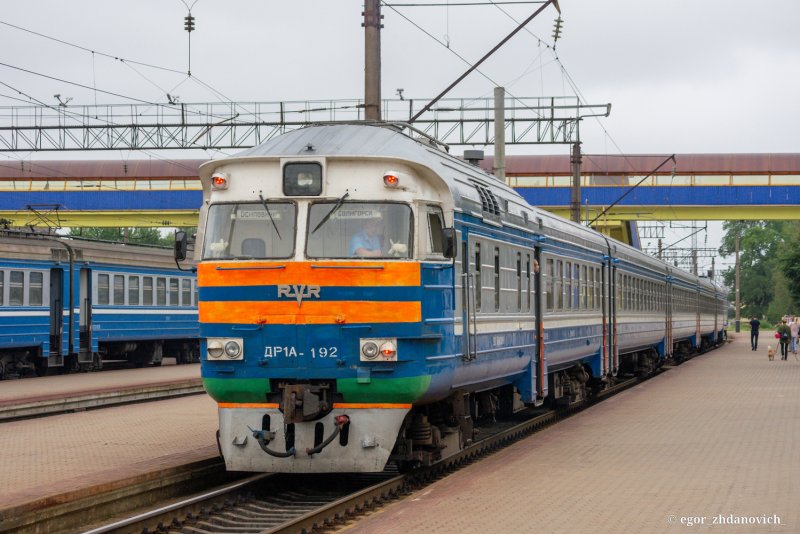 Дизель поезд