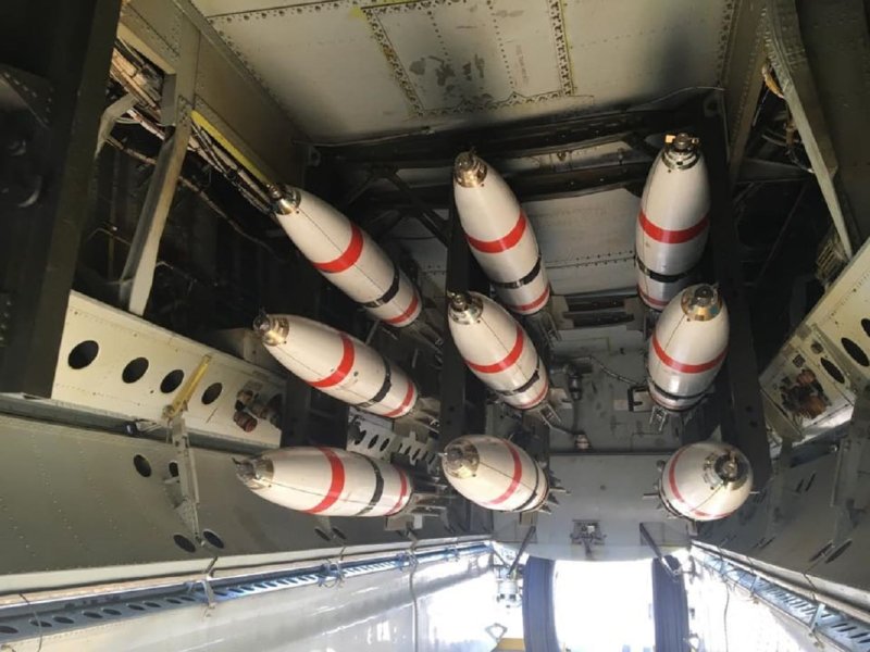 B52h бомбардировщик вооружение