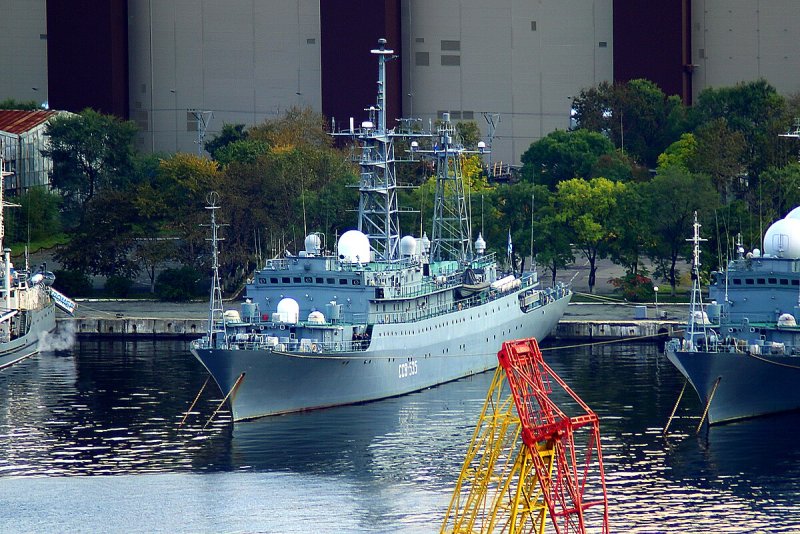 Разведывательном корабле ССВ-535 «Карелия