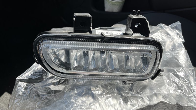 Фара ПТФ левая КАМАЗ 5490 led