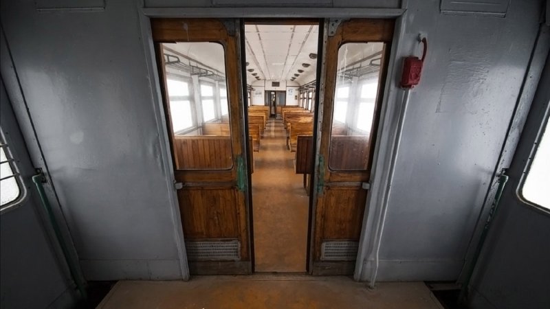 Тамбур вагона ТВЗ