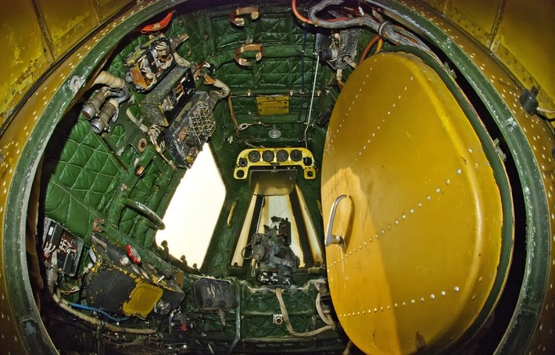 Кормовая кабина АН-12