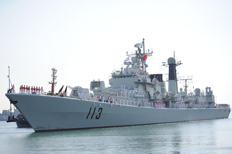 Destroyer Luhu-class Type-052