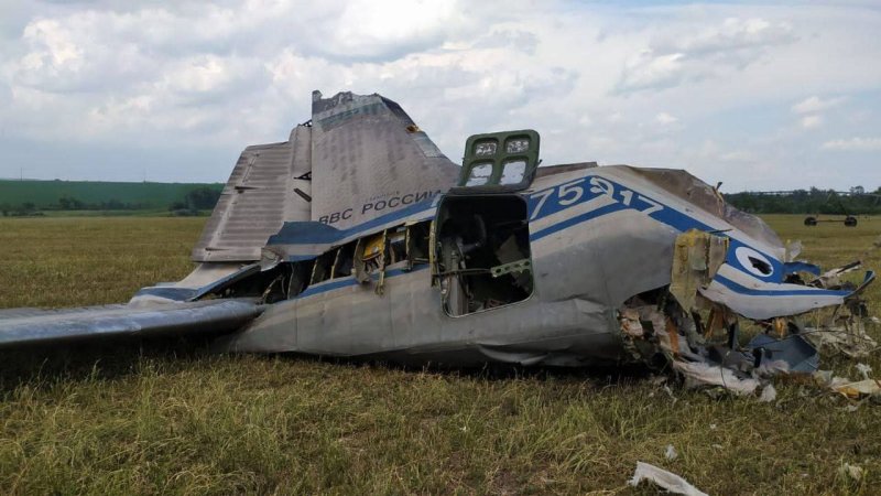 Разбился военный самолет