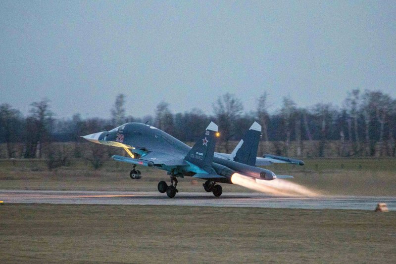 Су-30см взлет