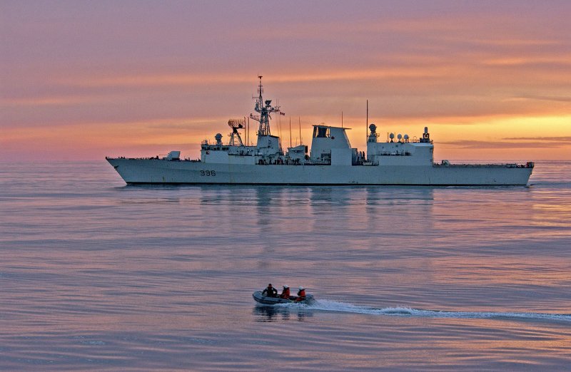 HMCS Chicoutimi SSK 879