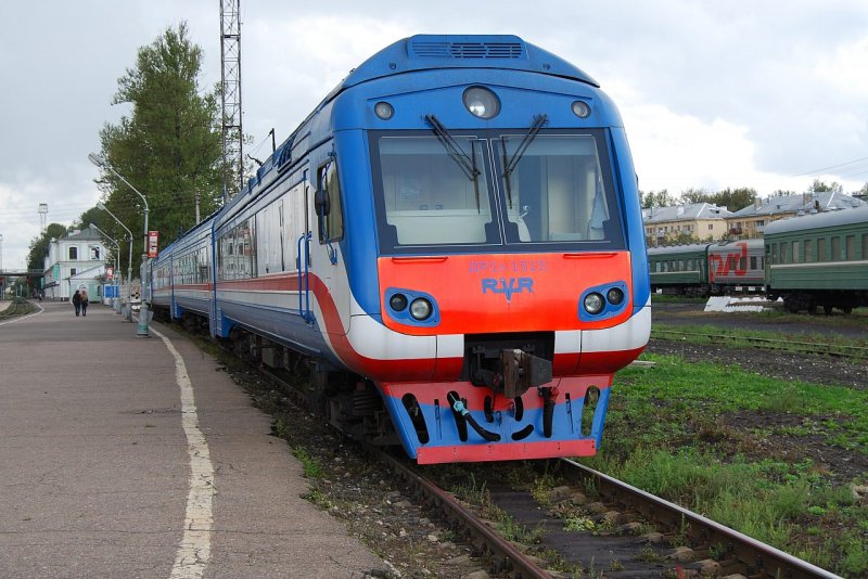 Дизель поезд 1515