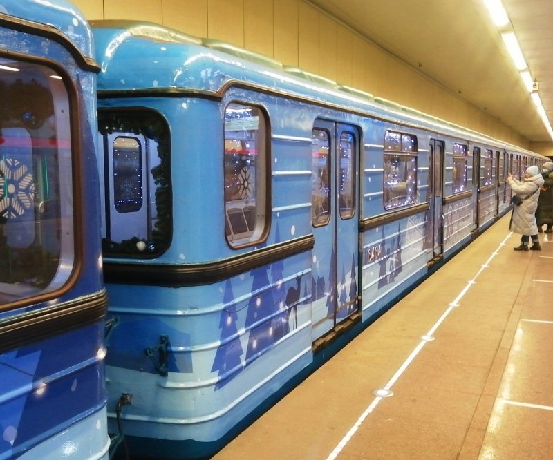 Вагон метро ем 508т