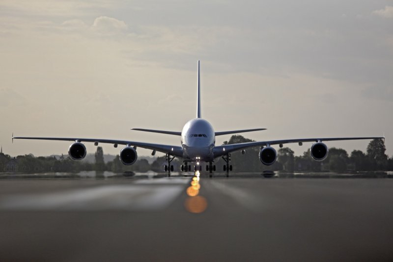 Airbus a380 посадка