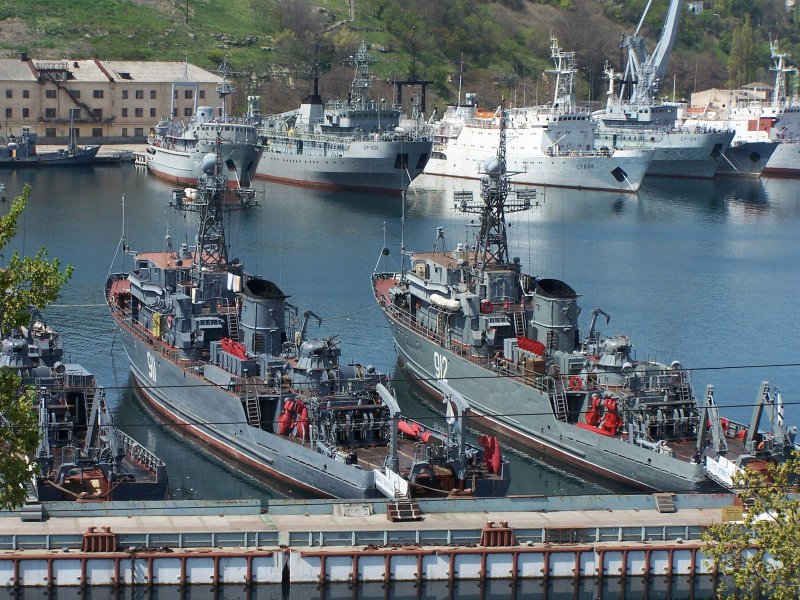 Морской тральщик пр.266