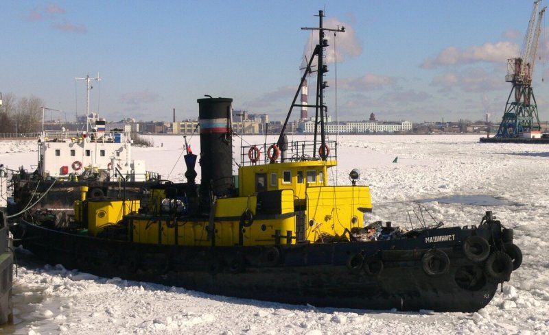 Паровой буксир в СПБ