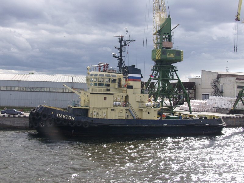 Буксир st490