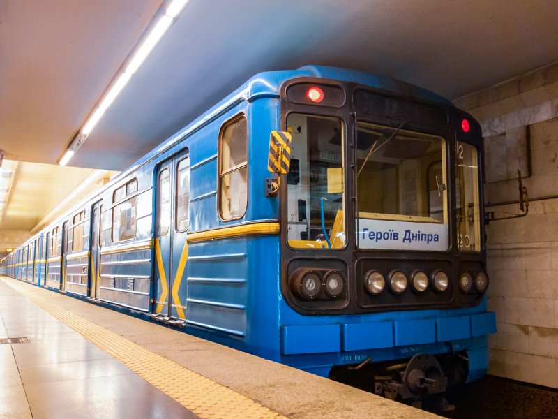 Вагон метро 81-717