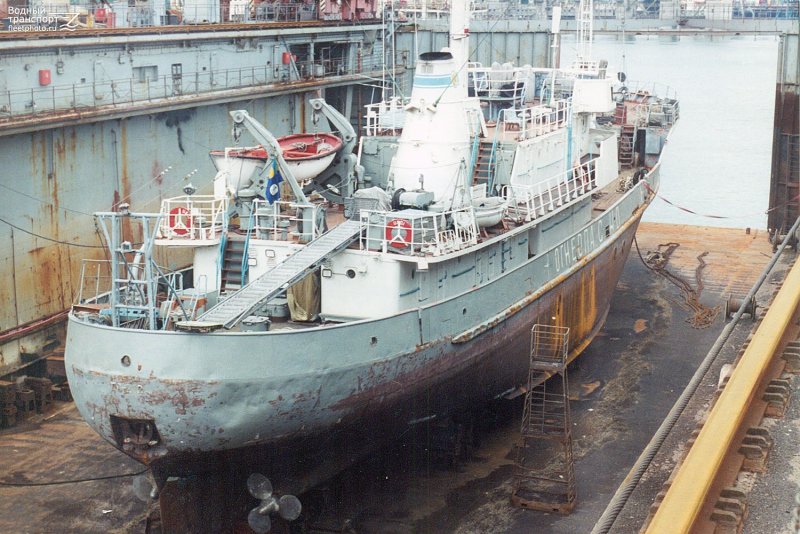 ГС 526 - гидрографическое судно.