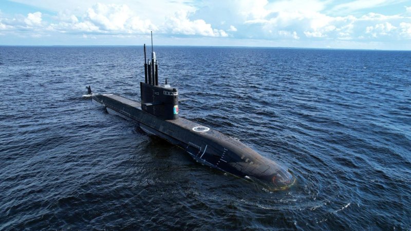 Подводная лодка "Кронштадт" проекта 677 "Лада"