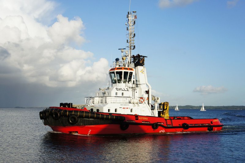Буксир tug804
