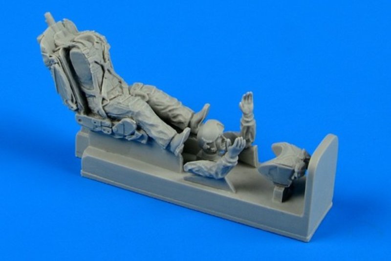 1/48 Катапультное кресло км -1