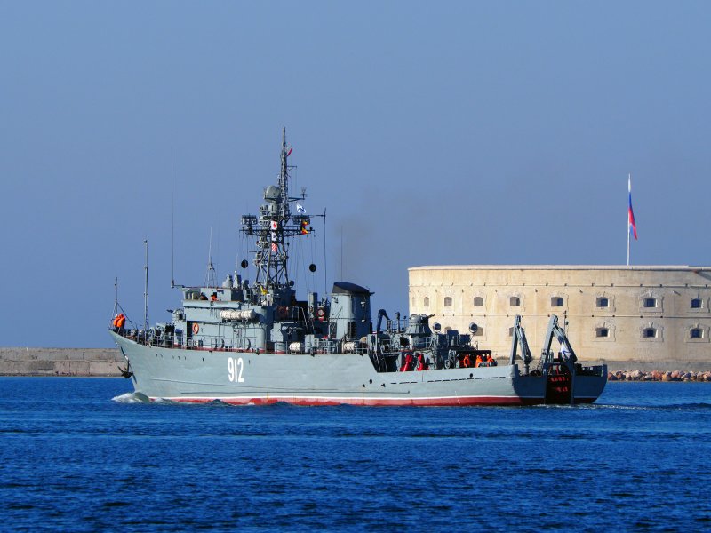Морской тральщик Иван Антонов