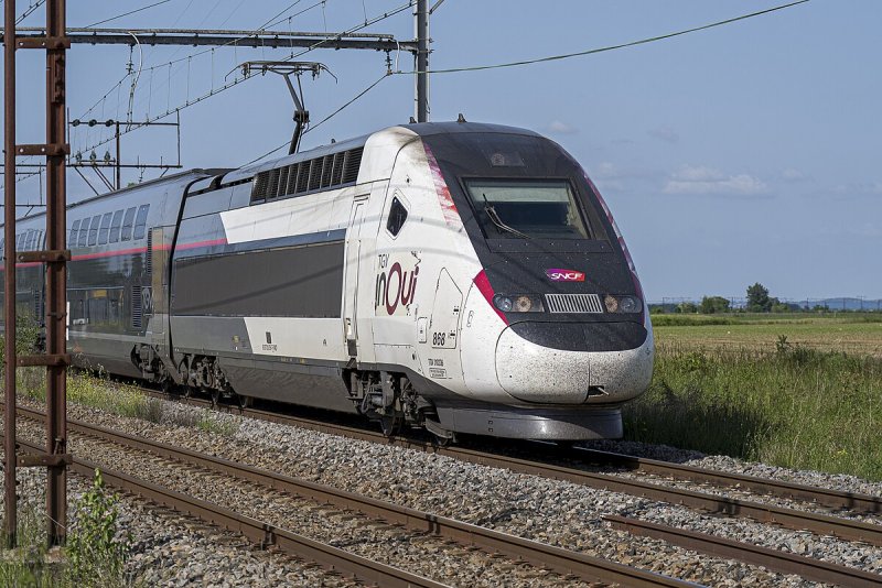 Поезд TGV inoui