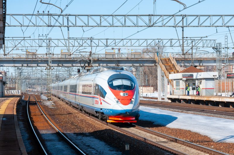 Электричка станция Моссельмаш