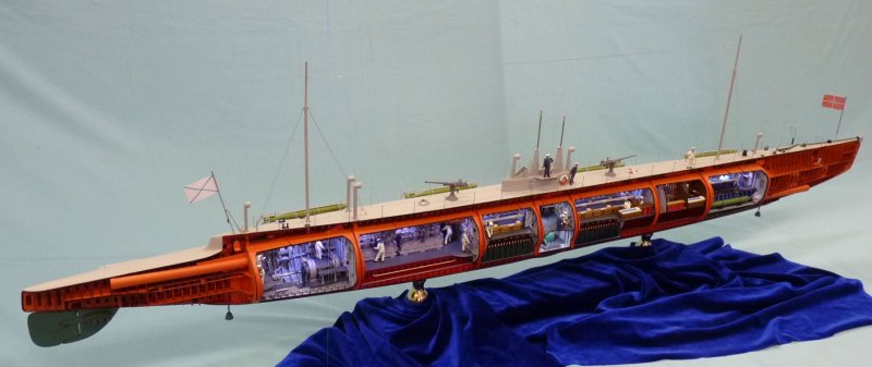 Подводная лодка в виде нарвала