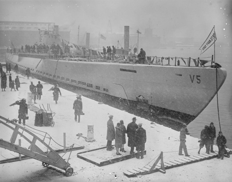 USS Argonaut v-4