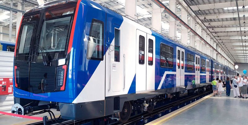 Поезд метро Stadler m110