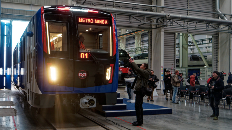 Белорусский поезд метро Штадлер