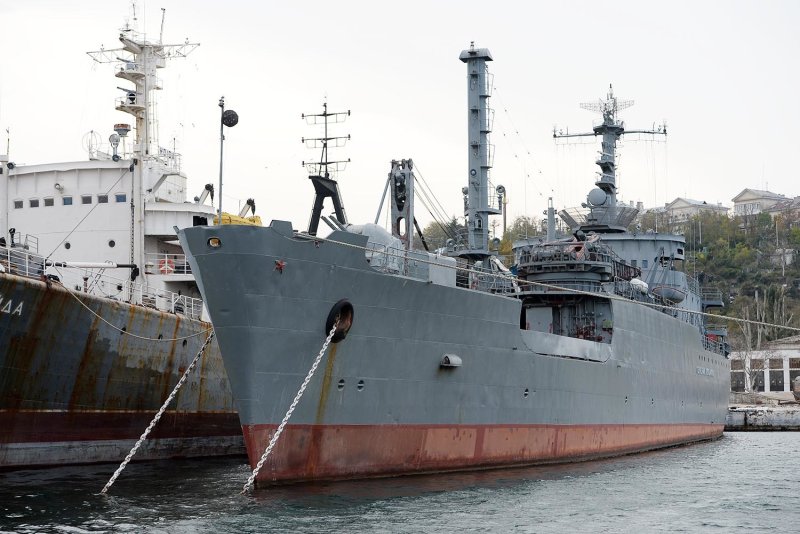 Морской транспорт вооружения "генерал Рябиков