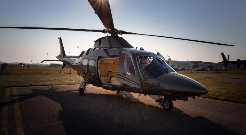 Вертолет Leonardo aw109 Power